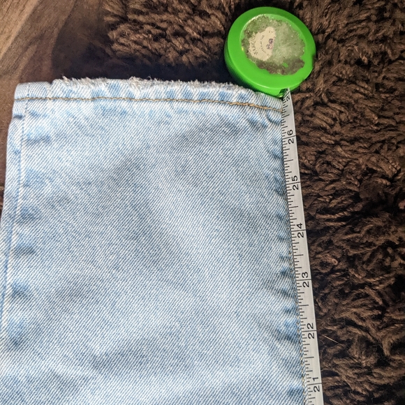 NWT Levis wedgie straight. Size 23 - Picture 8 of 11